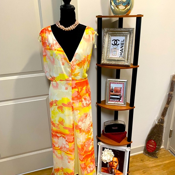 LANE BYRANT YELLOW FLORAL LIGHTWEIGHT CHIFFON LINED SIZE 24 MAXI FRONT SLIT NWOT - Picture 4 of 11